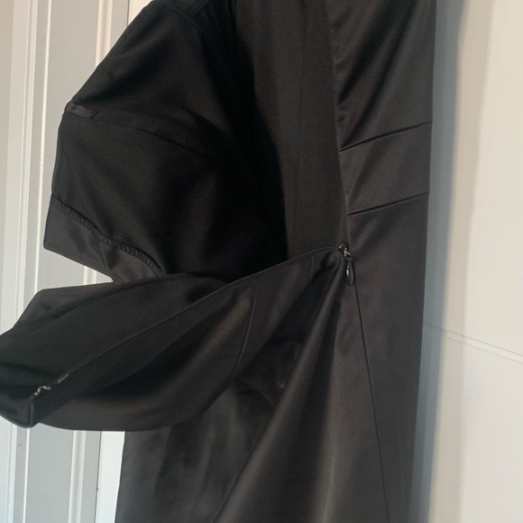 LE CHÂTEAU LONG BLACK DRESS - Picture 4 of 8